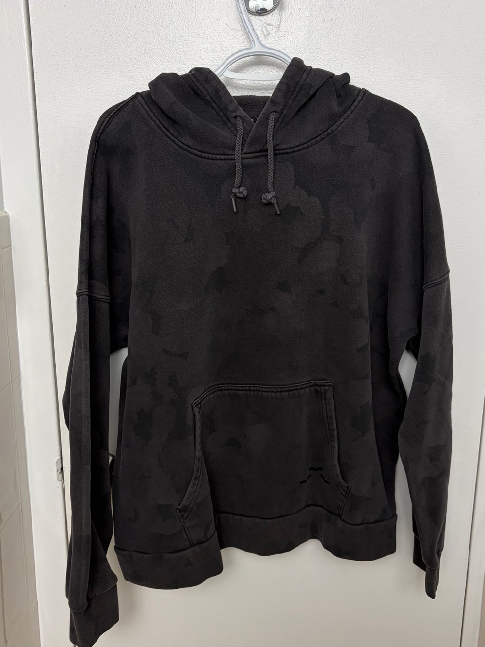 Black Women's Washed Pullover Hoodie